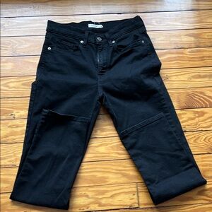 Levis straight leg size 6